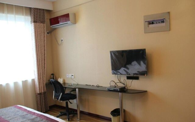 Super 8 Hotel