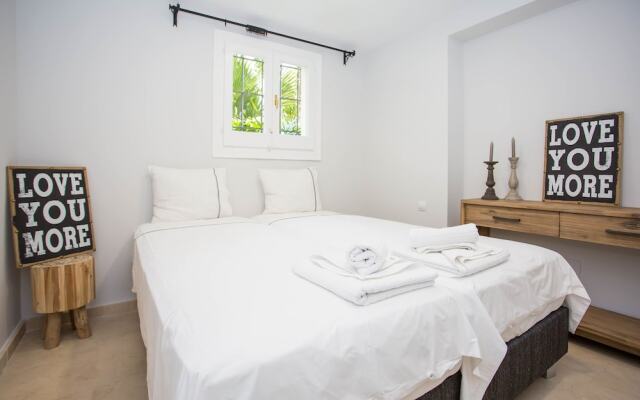 Fantastic Beachside 3 bedroom apartment