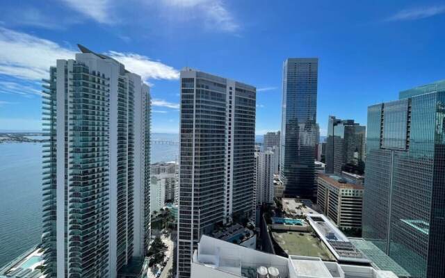 The Club at Brickell Bay