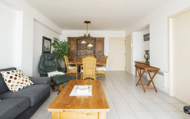 Apartment With Beautiful Sea-view