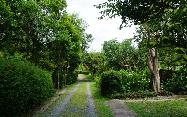 Mae Nai Gardens