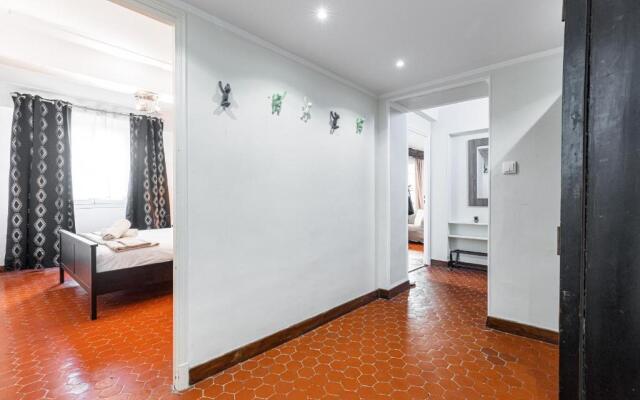 Large 3 Bdr Old Town - AC