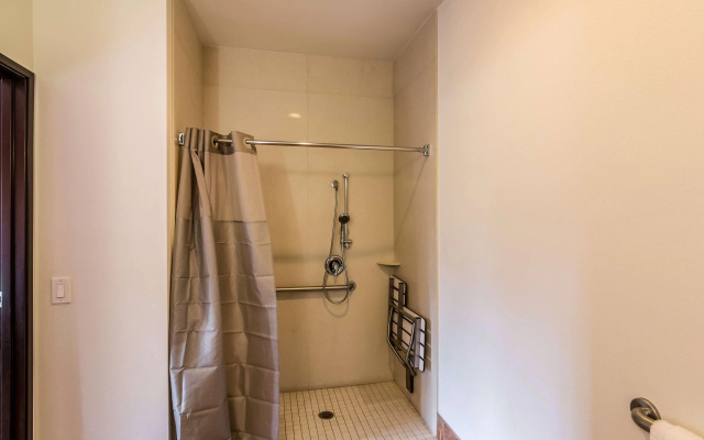 Motel 6 Bell Gardens