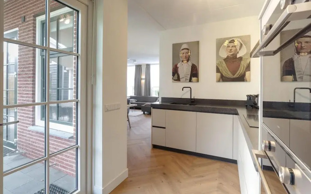 Beautiful Holiday Home With a Whirlpool