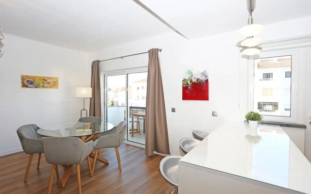 B61 - Carnation Sun Apartment in Lagos