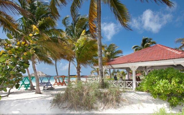 Flamingo Bay Hotel & Marina at Taino Beach