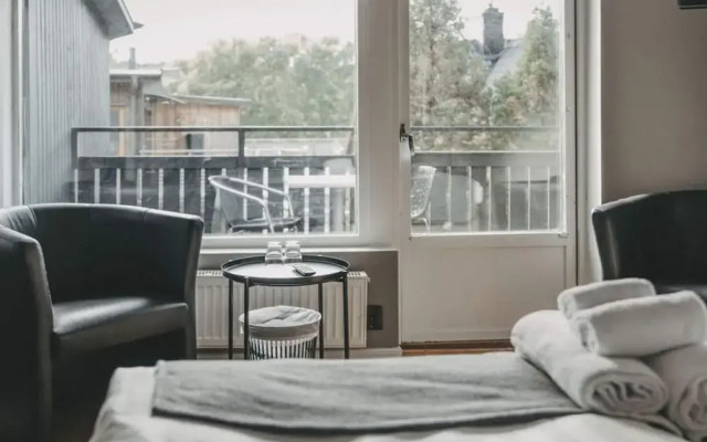 Appealing Vacation Home With Free Breakfast