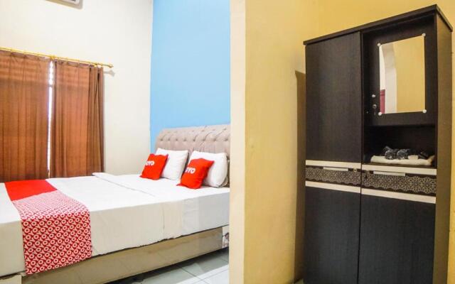 OYO 92076 Sky Residence Cengkeh