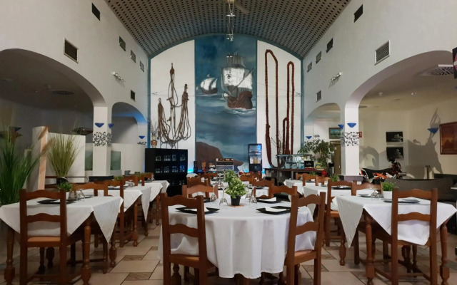 Yasha Hotel