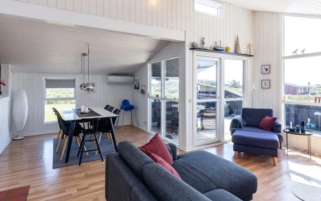 5 Star Holiday Home in Lokken