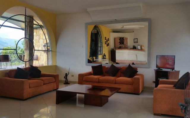 Hotel El Castillo Chinauta