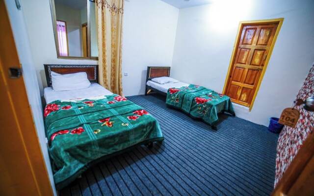 Yak Sarai Hotel