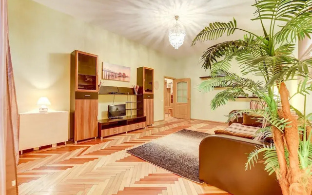 Апартаменты «Spb2day на Невском 13»