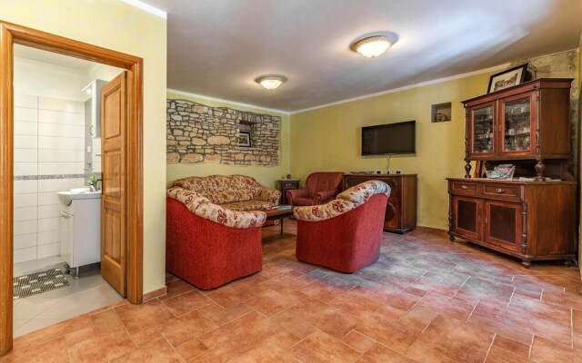 Amazing Home in Medulin With Wifi and 4 Bedrooms