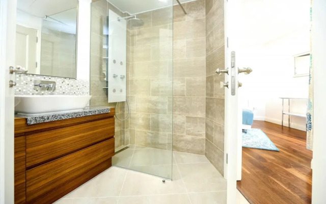 Green Gorgeous - 3 Bedroom Getaway in the Heart