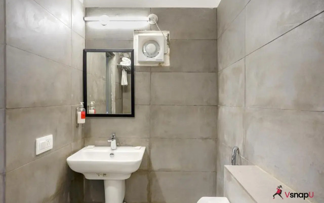 Oyo Premium Candolim Beach