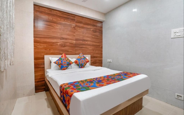 FabHotel White Gold