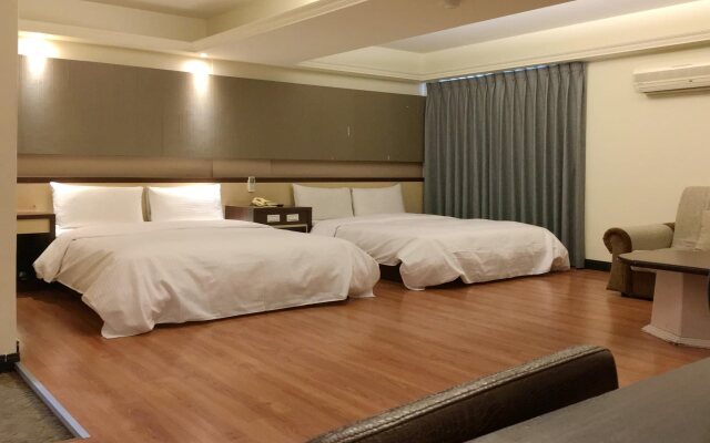 Zaw Jung Business Hotel