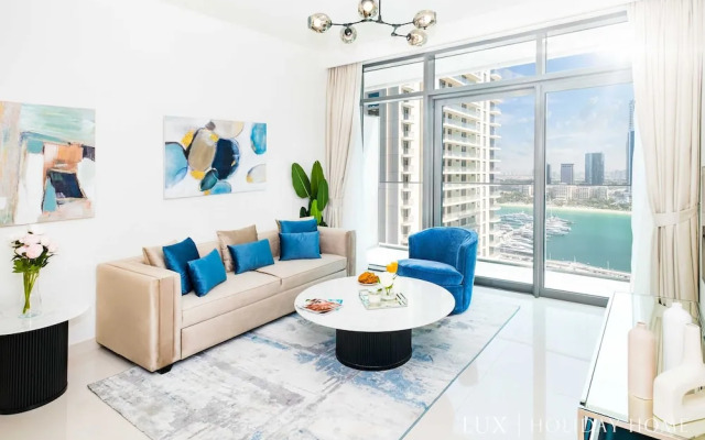 LUX  The Luxury Sunspot Beach Suite