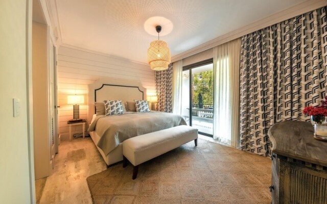 Deluxe Apartment at El Portillo QB