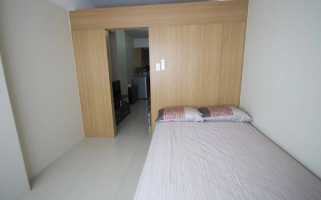 Withus Condotel at Shell Residences
