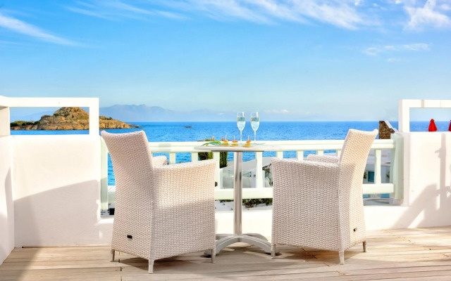 Petinos Beach Hotel