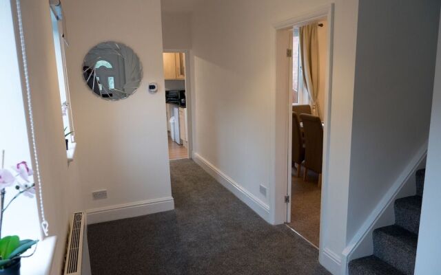 Zoo Cottage