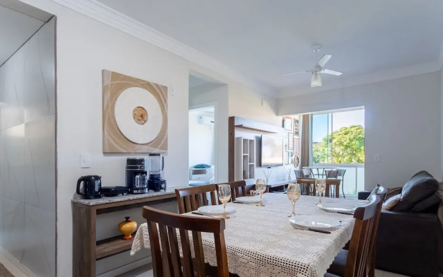 2 Bedroom Apart w/ Air 270m From the Beach Gps0102