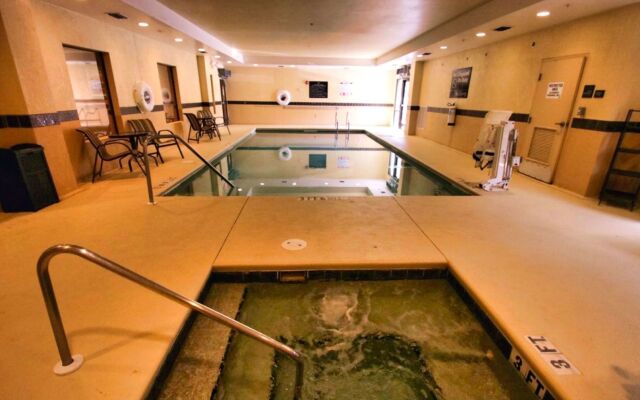 Hampton Inn & Suites Jacksonville - Beach Blvd/Mayo Clinic