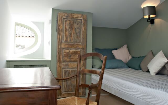 Chartreuse de Mougeres