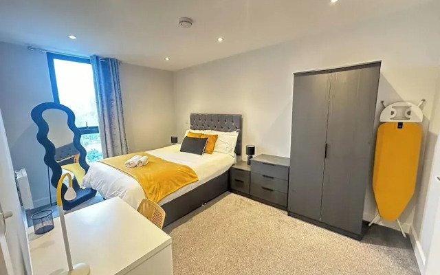 Salford City Retreat - 2 Bedroom Apartment