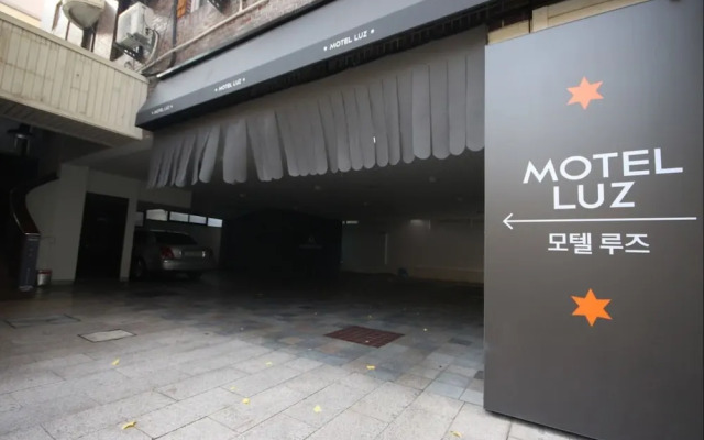 Gwangju Wolsan Rouge