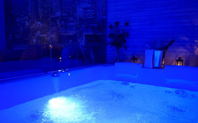 Nephele Luxury Suite