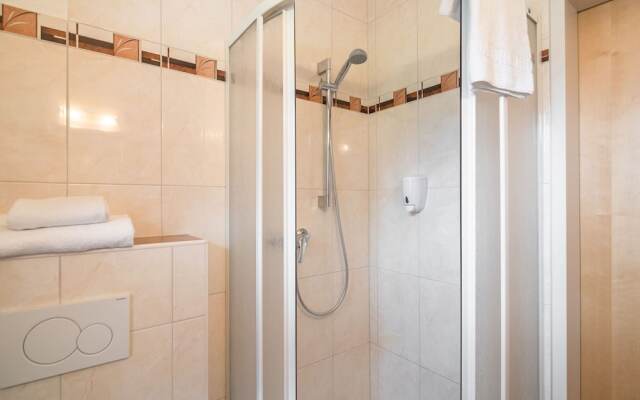 Spacious Apartment in Ellmau with Parking