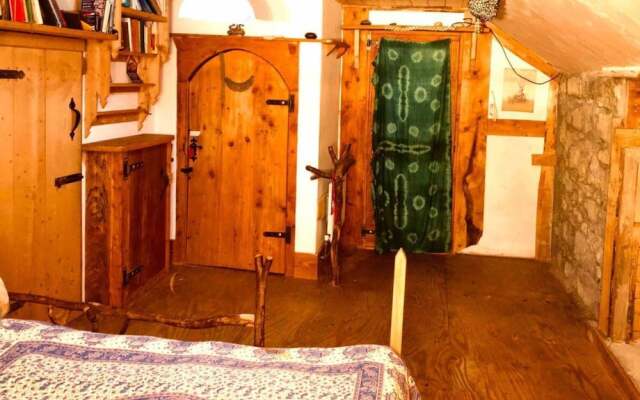 Unique Fairytale Farmhouse Near Galway