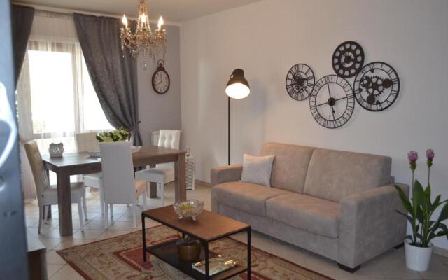 Airport & Fair Suite Apartments