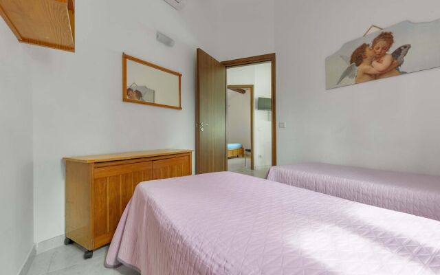 2339 Trilo Imma by Barbarhouse