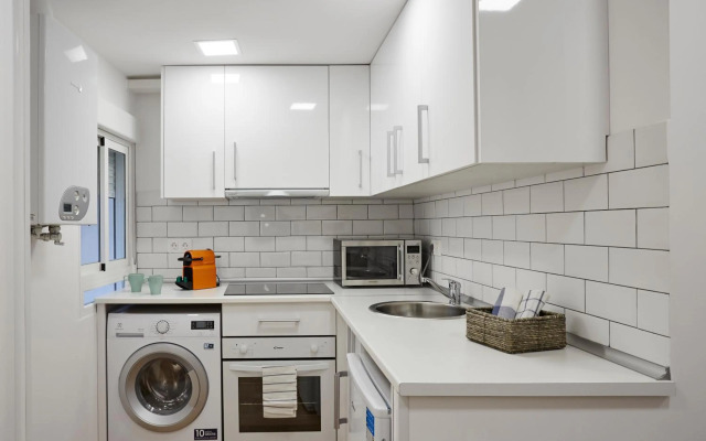 LEEWAYS APARTMENT in SAN LORENZO