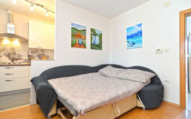 Apartment 1873