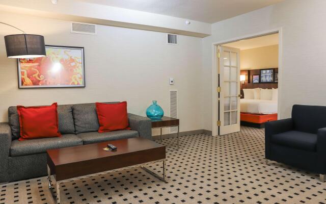 Radisson Plaza Hotel & Suites Kalamazoo