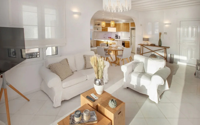 Mykonian house in Elia beach by GHH
