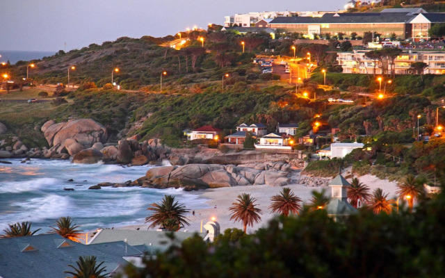 Lion's View Villa & Apartment