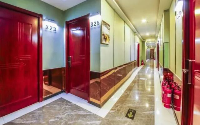 Jiayuan Business Hotel (Zhengzhou CBD Exhibition Center)