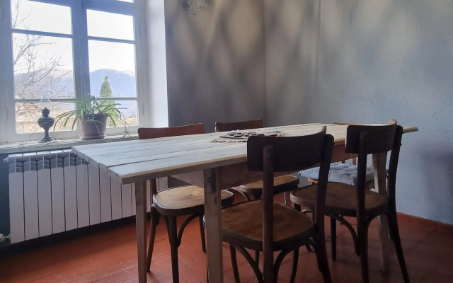 Hooni Guest House