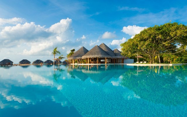 Dusit Thani Maldives