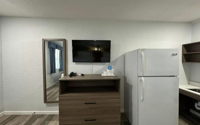 Suburban Studios Newport News – Hampton