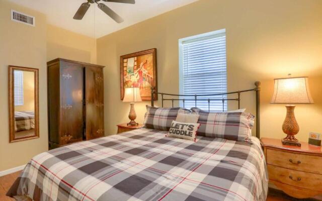 801 Harborview Grande