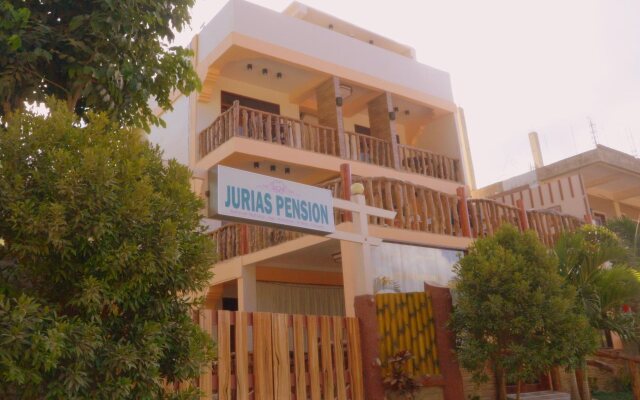 Jurias Pension