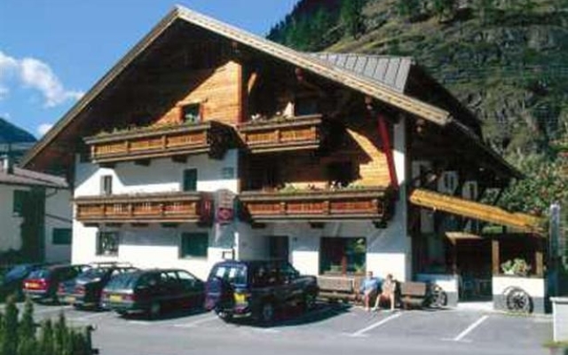 Gasthof - Pension Bergheimat