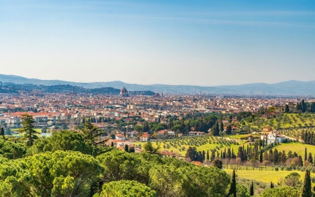 Palagio 24 in Chianti With Shared Pool